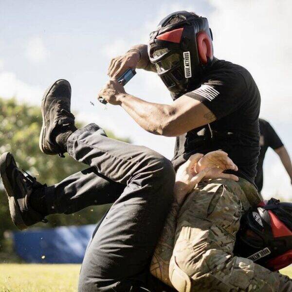 Close Contact Gunfighter program - Rogue Methods’ industry renown Close Contact Gunfighter program captures the evolution of a gunfight at arms length or clinch distance.